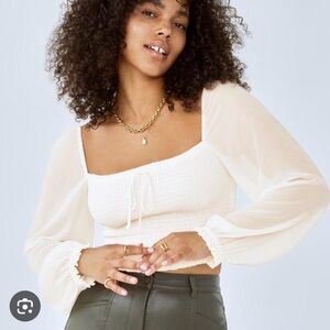 Aritzia Wilfred Saga Smocked Top